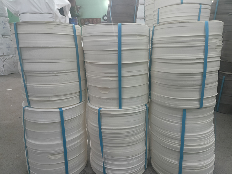 paper plate manufacturer