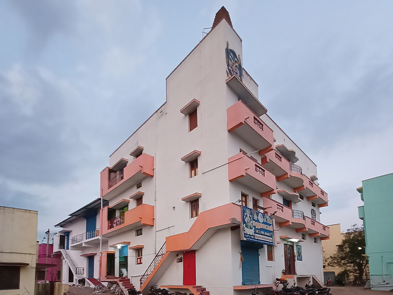 paper plate manufacturer