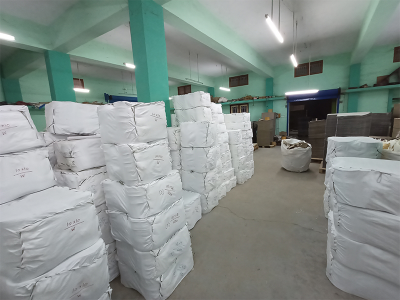 paper plate manufacturer