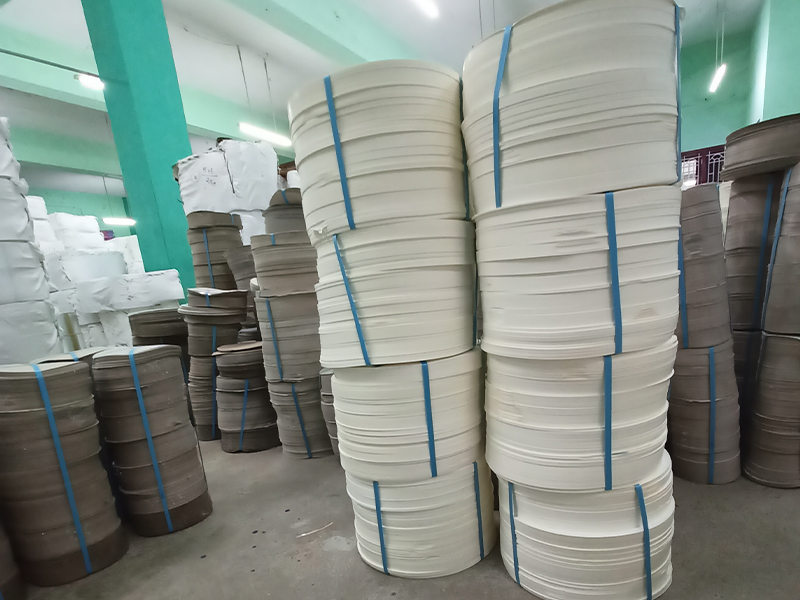 paper plate manufacturer