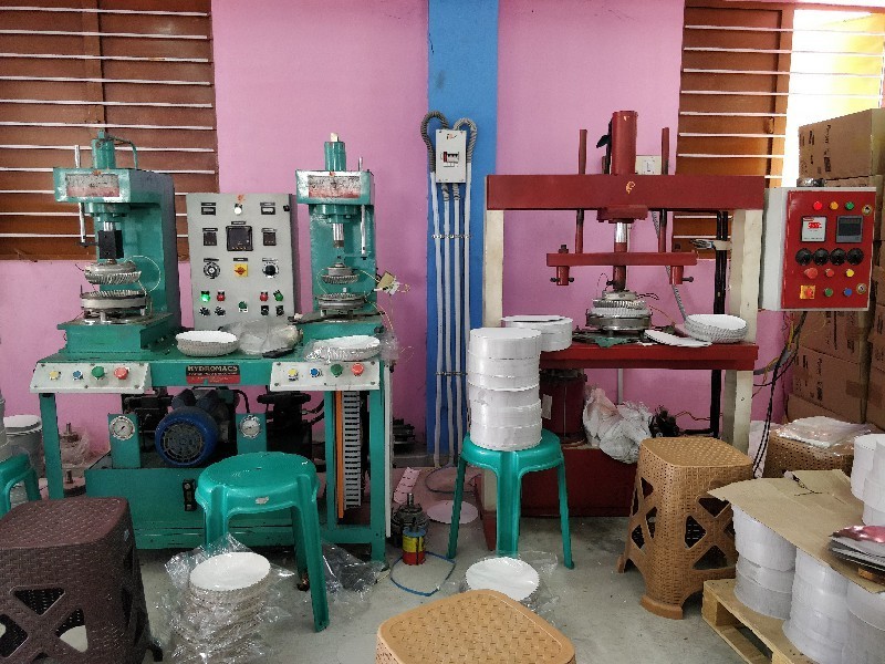 paper plate manufacturer