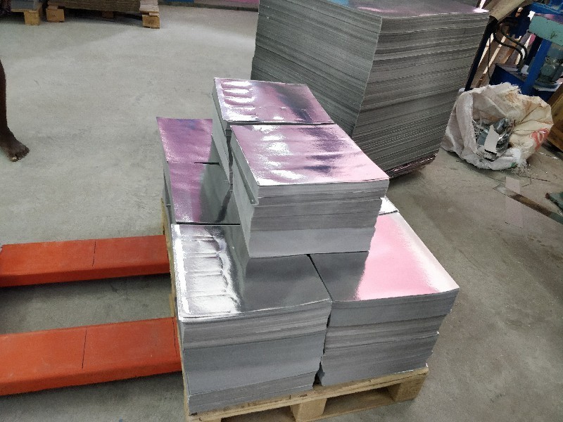 paper plate manufacturer